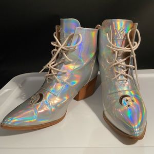 YRU Aura Silver/Holo Moon Boots